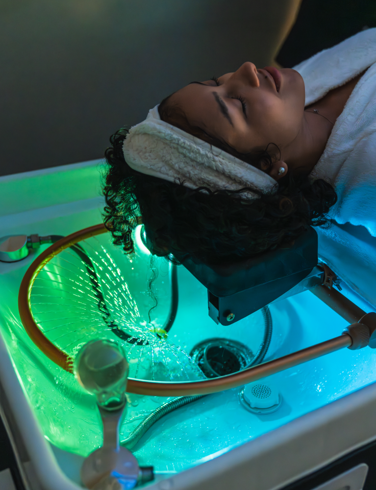 Dermatologist performing Cryotherapy Treatment in Chennai to safely remove warts, skin tags, and other benign skin lesions using controlled freezing technology.